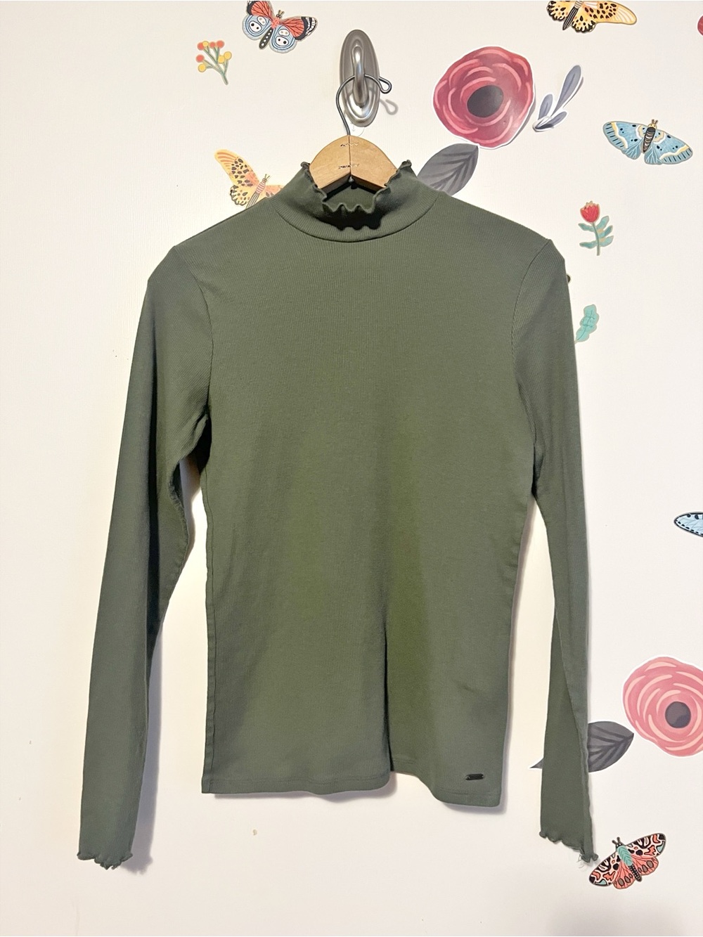 Hollister Olive Green Turtleneck Mock Neck Top